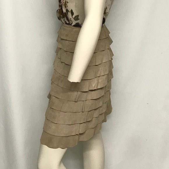 SOLD - Hugo boss tired suede skirt - Picture 3 of 5